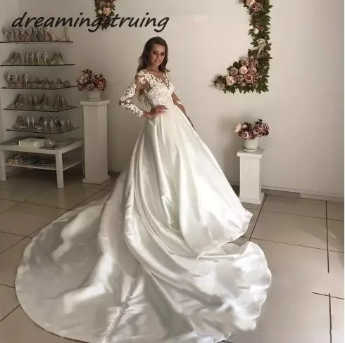 conew_2018-newest-white-ivory-bridal-wedding-dresses-vintage-sheer-long-sleeves-appliques-cathedral-long-train-bridal-gowns (2)_conew1