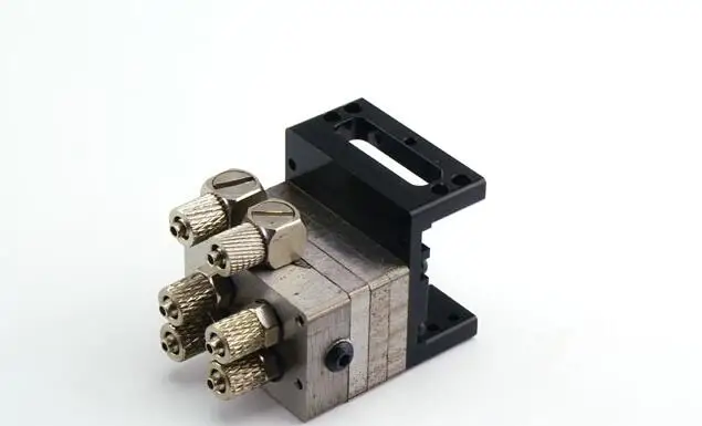 Engineering hydraulic model two-position reversing valve multi-channel oil valve loader 1/14 Scale mud dump RC8WD truck LESU Engineering hydraulic model two-position reversing valve multi-channel oil valve loader 1/14 Scale mud dump RC8WD truck LESU