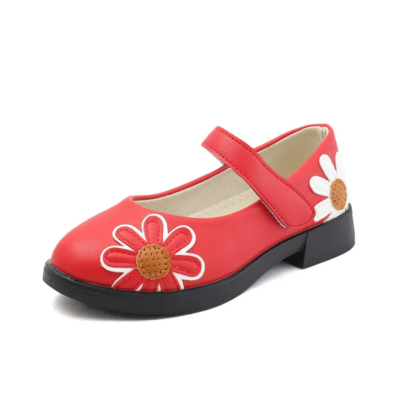 

Shoes Girl Red Loafers For Kids PU Leather Flowers Girls Shoes Princess Dress Sneakers Cute Rubber Sandals Girl Summer 2019