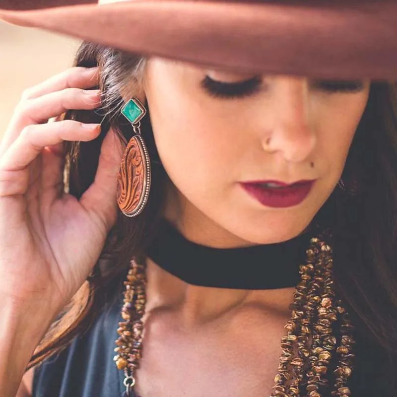 

Vintage Brown Flower Long Earrings For Women Fashion Water Drop Dangle Brinco Bohemia Punk Cowboy Party Accessory Jewelry O5M027
