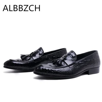 

Spring summer new men's embossed crocodile genuine leather dress shoes men fashion tassel pointed toe business casual man shoes