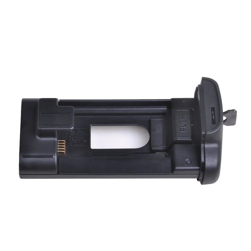 d18 battery grip (15)