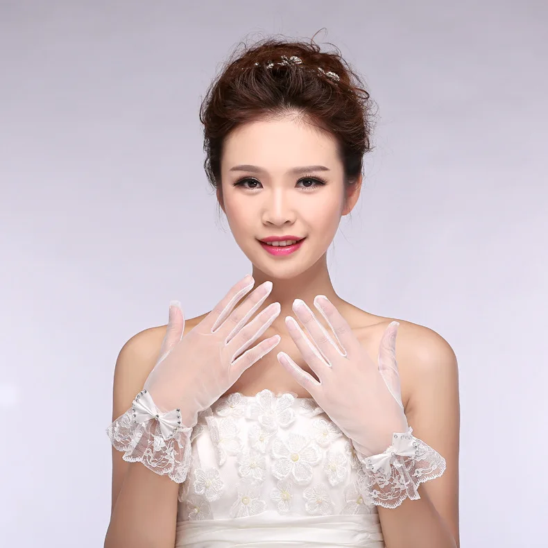 Cheap Short Finger Lace bride gloves Fast Shipping lace Short Wedding gloves Beades bride gloves lace