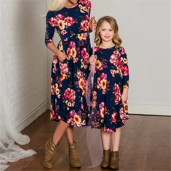 

Mother Daughter Dresses Family Clothes Parent-child Dress Family Matching Outfits Princess Baby Girl Party Clothes Floral Dress
