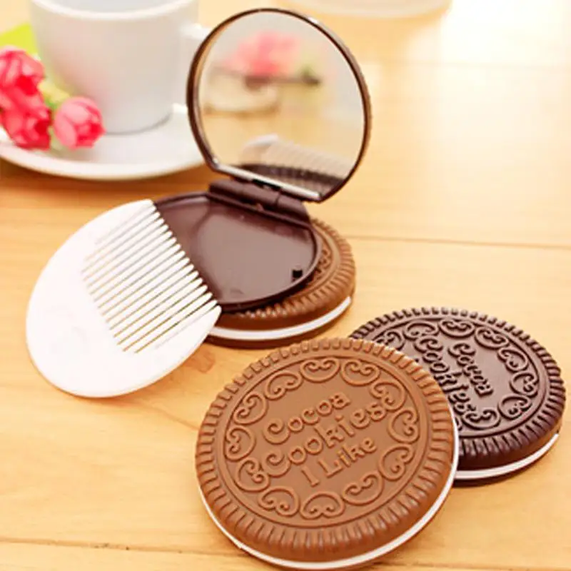 

New Style 1pc Mini Mirror With Hair Comb For Girls Kids Chocolate Sandwich Cookie Shaped Portable Mirror Hair Comb