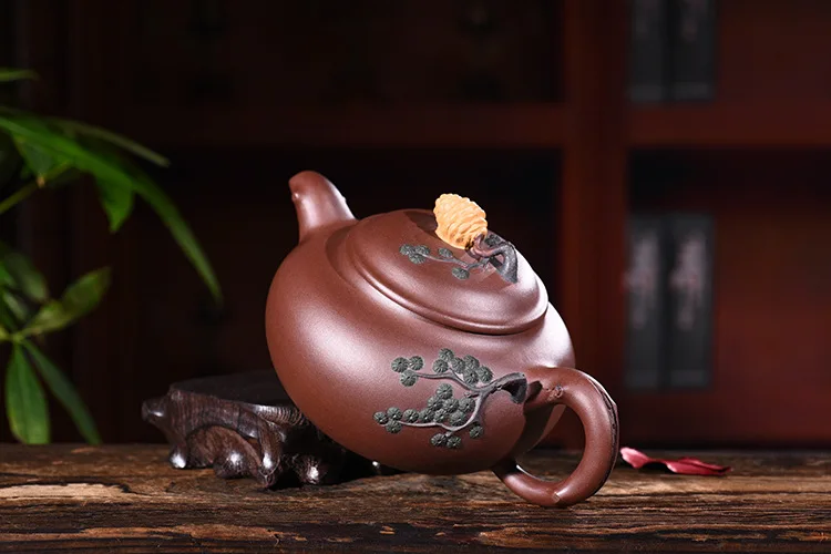 Фиолетовая глина yixing pot подлинные известные художники чистый ручной необработанный металлический пурпурный глина сосна горшок кунгфу