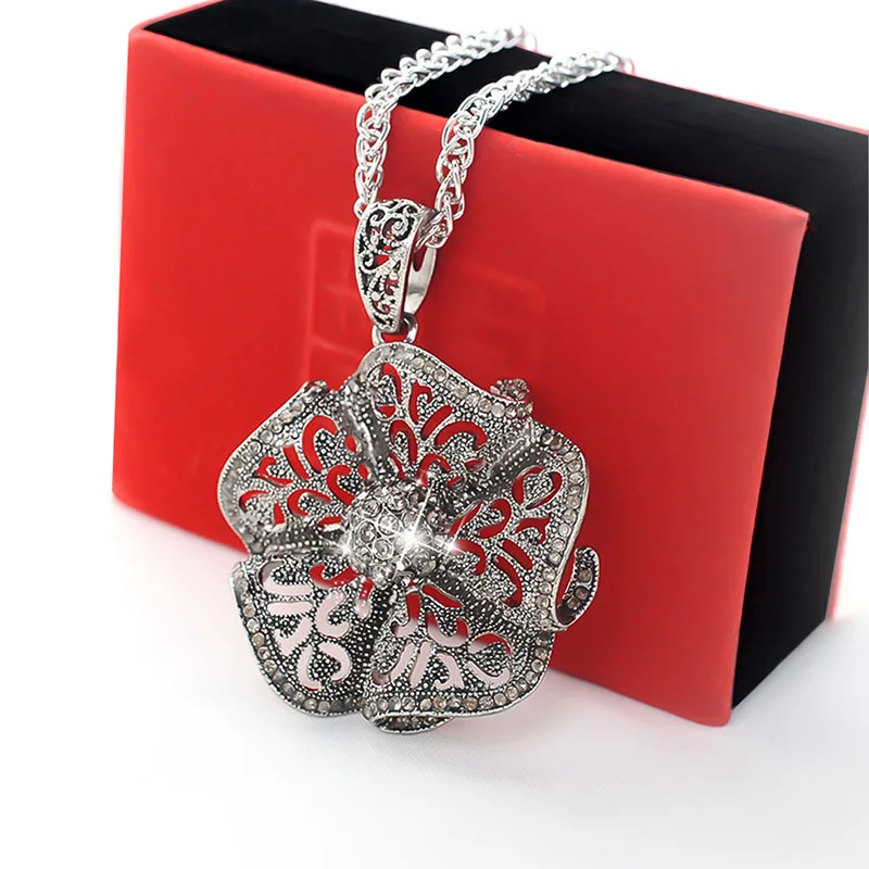 

Vintage Flower Long Pendant Necklace Women New Fashion Jewelry Wholesale Sweater Necklaces Christmas Gifts