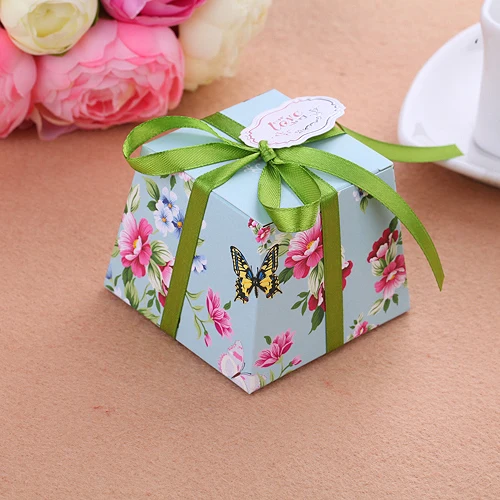 40PCLOT Trapezoidal Shape Classic Flower Candy Boxes Wedding Party Simple Decorative Candy Boxes 40PCLOT Trapezoidal Shape Classic Flower Candy Boxes Wedding Party Simple Decorative Candy Boxes