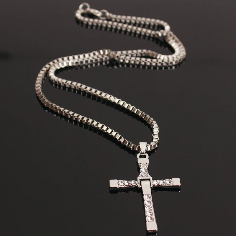 

HOMOD High Quality The Fast and the Furious Celebrity Vin Diesel Item Crystal Jesus Cross Pendant Necklace for Men Gift Jewelry