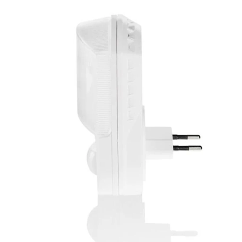 New  9LED 0.6W Plug In Detector Motion Socket Light Hallway Safe Night Emergency Lamp