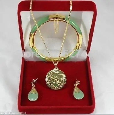 

FREE SHIPPING>>@> Wholesale JWEW6552 Latest ! Fashion jewelry green jade necklace pendants, earrings , bracelets Set Natural jew