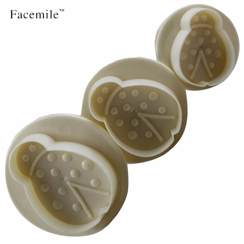 

3pcs/set Small Ladybug Food Grade Plastic Cookies Decorating Fondant Spring Plunger Cutter Tools