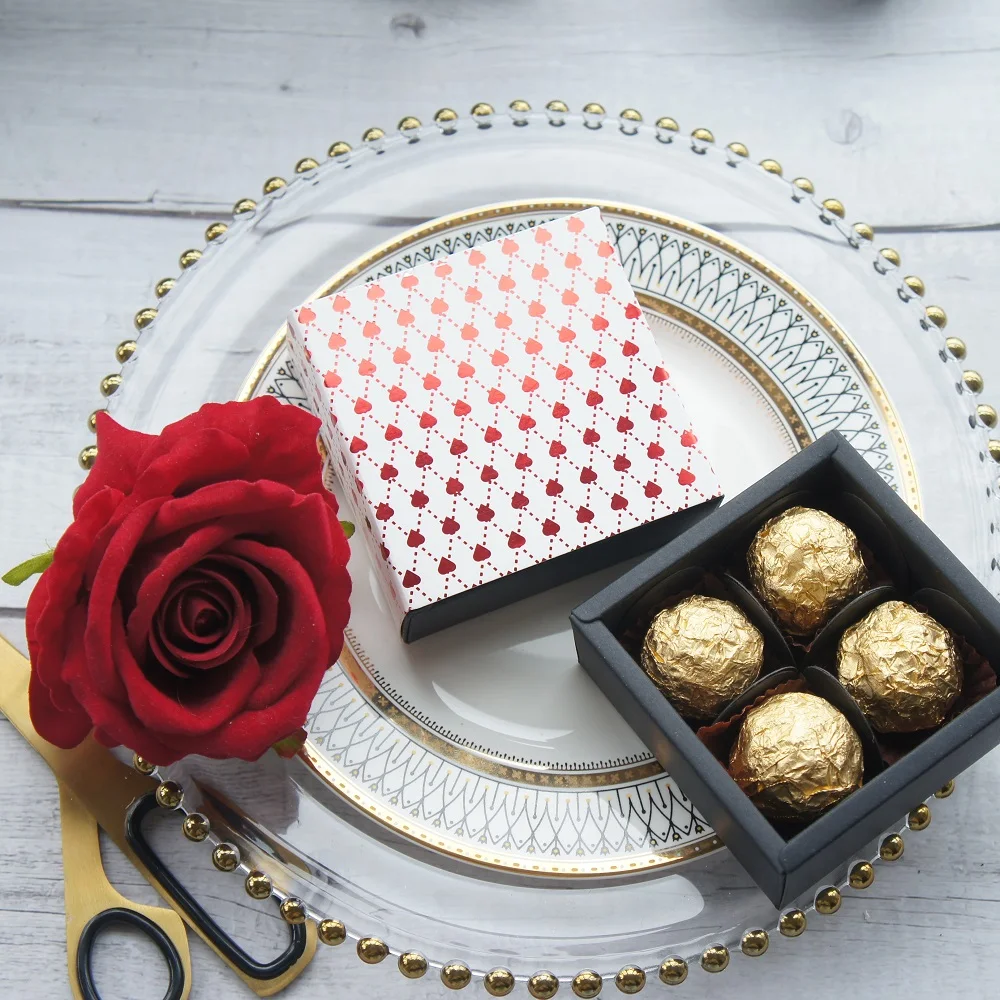 

8.9*8.9*3.5CM red heart pattern 1 set Paper Box as Chocolate soap candy Christmas wedding Birthday Party Gift Packing