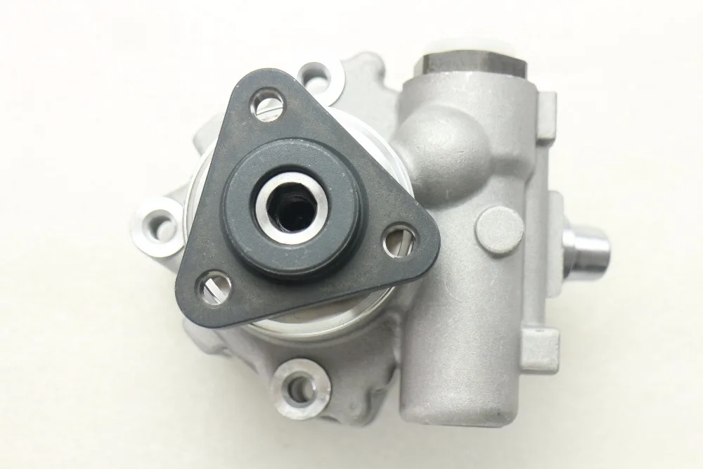 

Power Steering Pump fit for BMW Z3 3.2L Engine 2002 , 32 41 2 229 679
