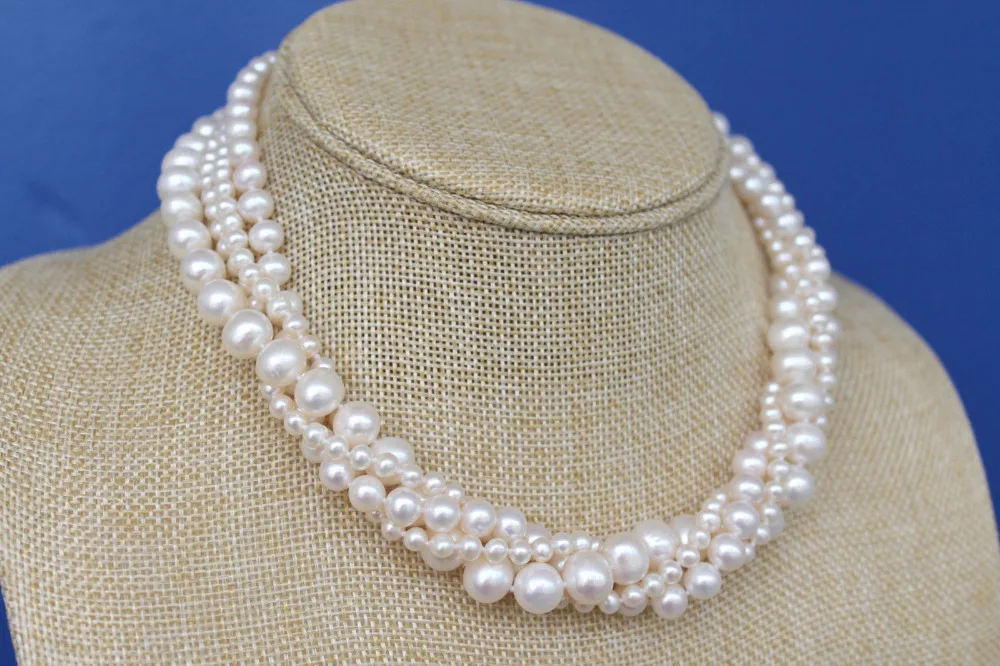 

shitou 001535 White Freshwater Pearl Necklace