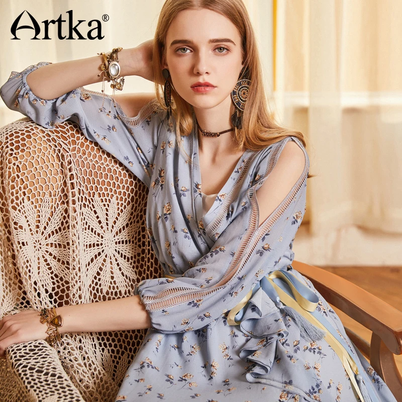 Женское шифоновое платье ARTKA длинное ажурное с v образным вырезом и поясом LA10382X