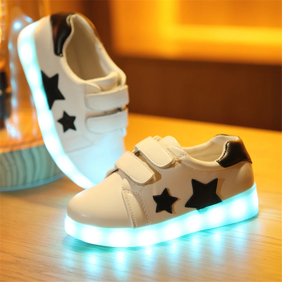 Kids casual shoes ребенок разноцветные светодиодные крыло sapatos мода кроссовки для детей