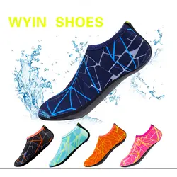 Новые летние водонепроницаемая обувь для плавания Aqua пляжная обувь большой плюс размеры тапки для мужчин полосатый красочные zapatos hombre