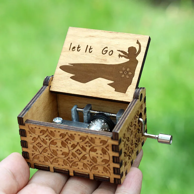 

2018 New Theme Music Box Pink Panther flashing star let it go to sleep lion lion Christmas gift