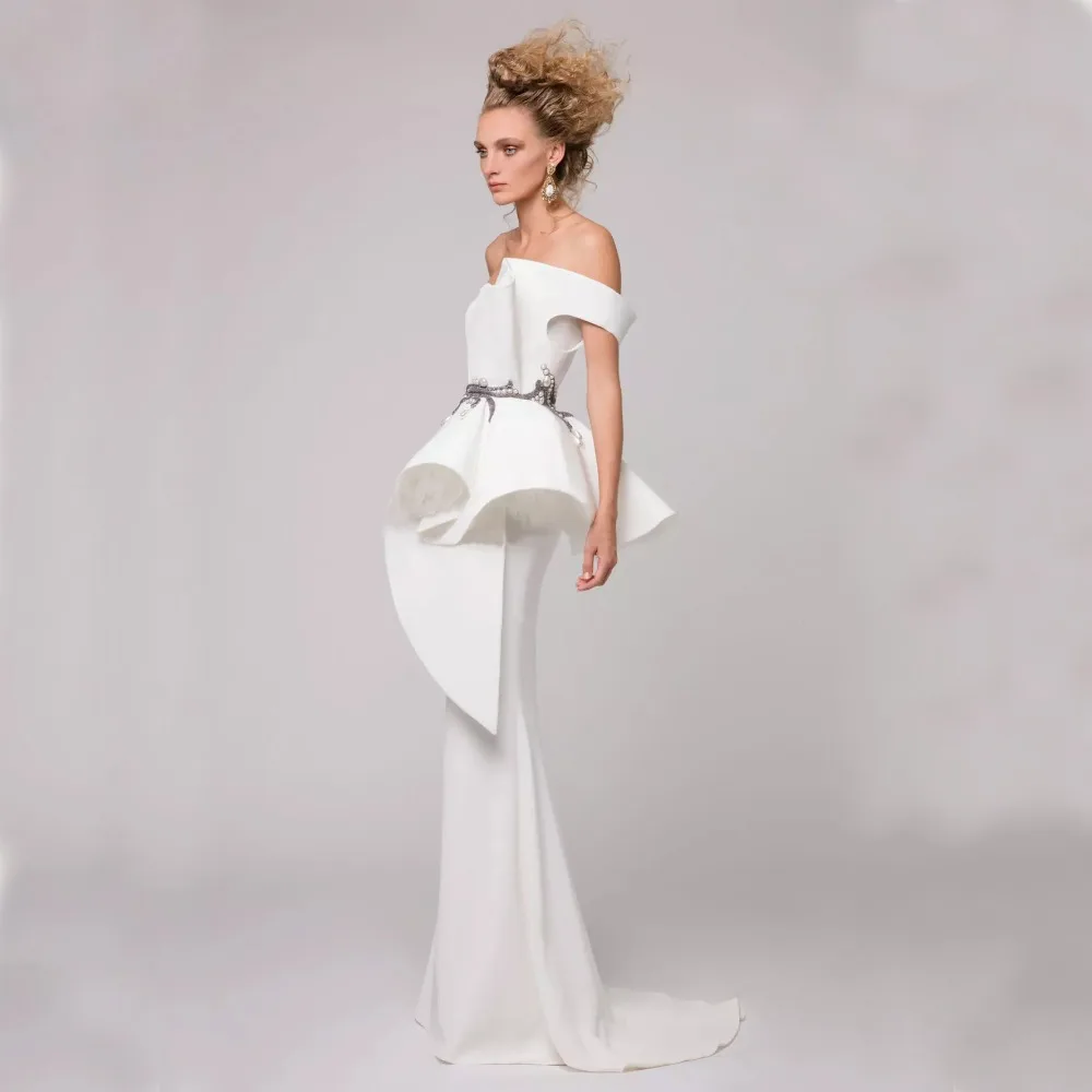 

Elegant White Mermaid Evening Dresses Strapless Ruched Embroidered Pearls Satin Formal Evening Gowns Cheap Party Dress