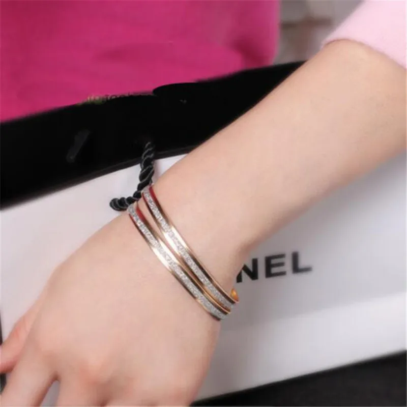 

Hot Sale crystal Bracelet Shells Bracelets Women Accessories Beaded Strand Bracelet 2 pieces/lot