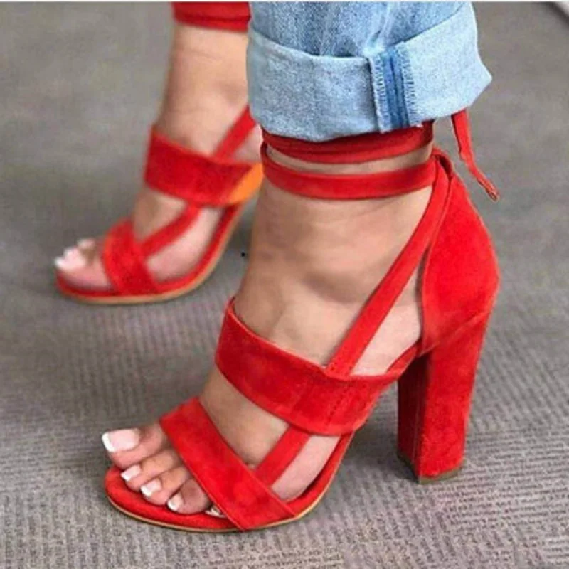 

2019 latest European and American new cross strap high heel thick heel shoes