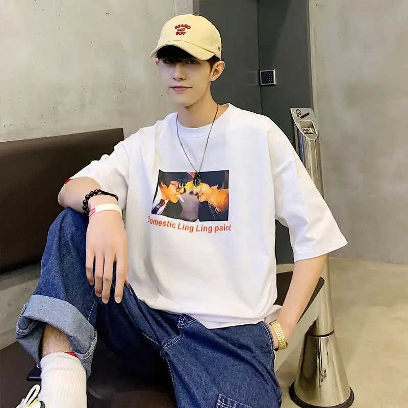 

New Harajuku style short-sleeved men's half-sleeve T-shirt Korean version of the trend loose shirt lovers casual
