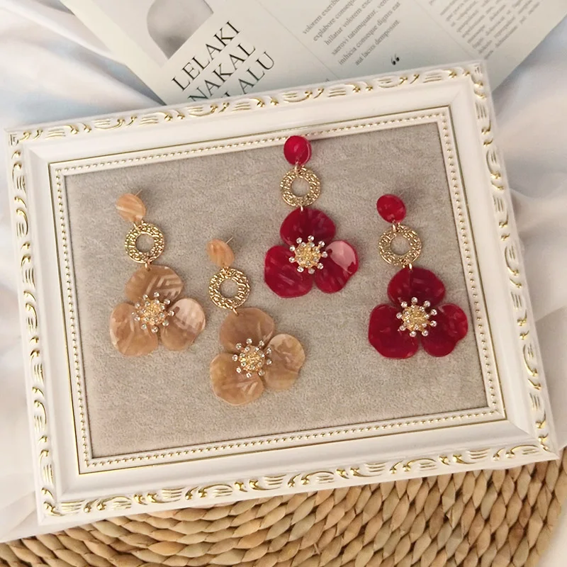 Vintage New Fashion Flower Resin Long Big Drop Earrings for Women Metal Dangling Crystal Acrylic Earrings Girls Jewelry Brincos (2)