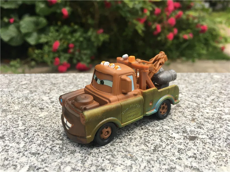 tomica mater