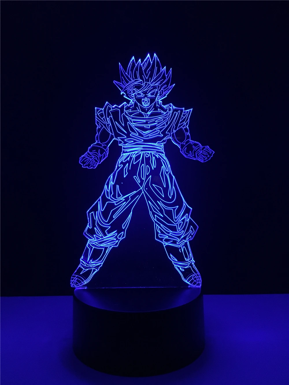 HTB1U5YubwnH8KJjSspcq6z3QFXaK.jpg_ Lampka 3D Dragon Ball Goku