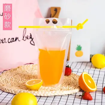 

50pcs Hot Selling 300-500ml Plastic Drink Packaging Bag Beverage Juice Milk Coffee Pouches with Handle and Holes