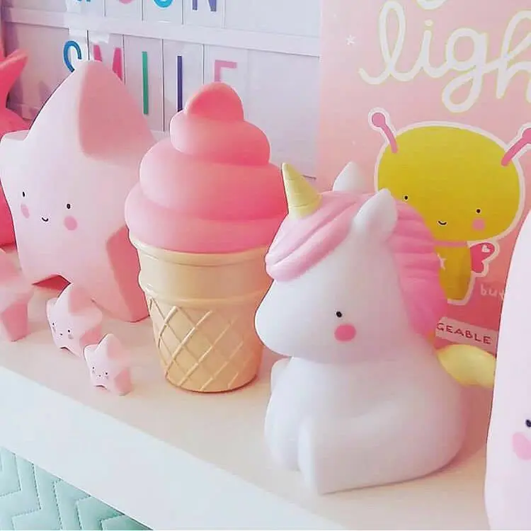 Kopen Nachtlampje Nieuwigheid LED Eenhoorn Lamp Cute Light Baby Decoraties Nachtlampje Geschenken Kerstvakantie Verjaardag Slaapkamer Decor Licht