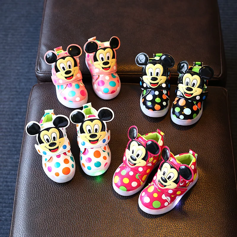 

2018 cartoon funny design LED lighted causal shoes baby high quality Lovely sneakers baby fashion boots boys girls shoes