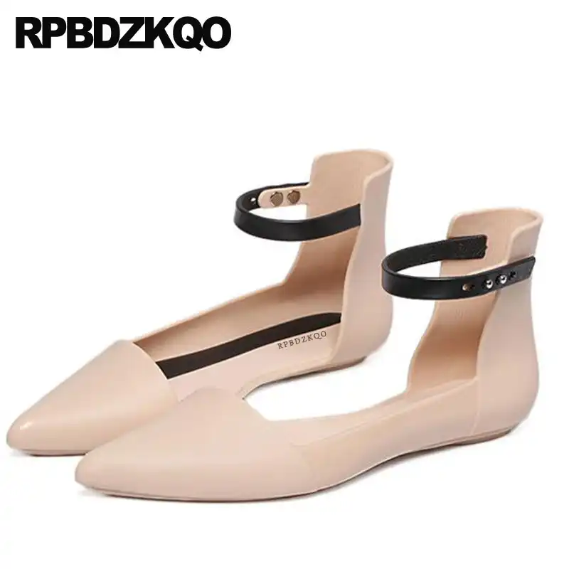 comfortable nude flats