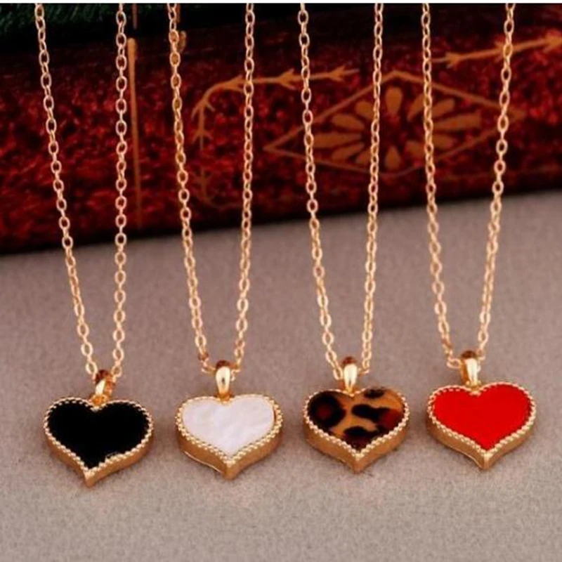 

Gossip Girl Lady Star With The four-leaf Clover Love Heart Heart Necklace Clavicle Chain Fashion Jewelry Women's