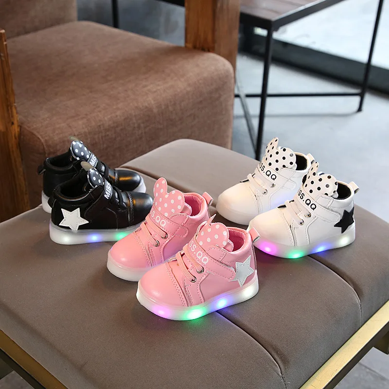 

New cartoon Fashion boys girls shoes LED lighted Lovely baby kids sneakers Soft high quality cute footwear children boots