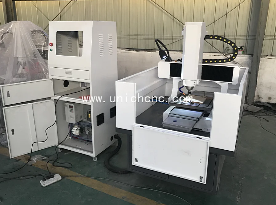 Тип в UNICHCNC cnc фрезерный станок/LXM0606 полностью закрытый Профессиональный Металлический гравировальный станок