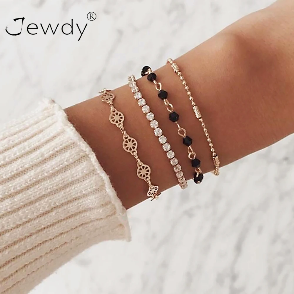 

4 Pcs/ Set Simple Engraving Compass Bead Chain Crystal Multilayer Gold Bracelet Set Lady Exquisite Party Clothing Accessories