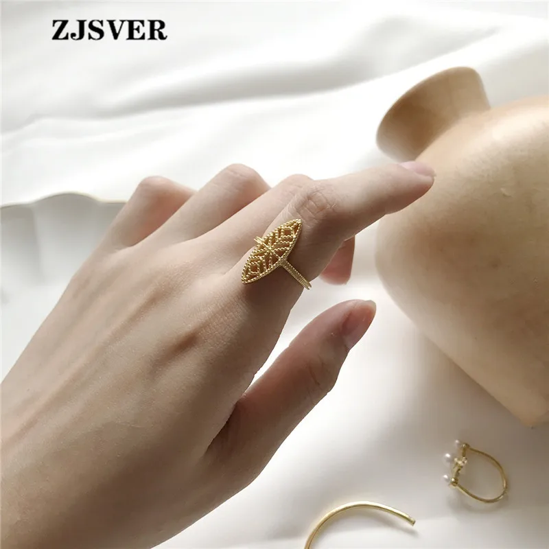

ZJSVER Korean Jewelry 925 Sterling Silver Rings Golden Fashion Retro Openwork Leaf Adjustable Women Ring For Party Present