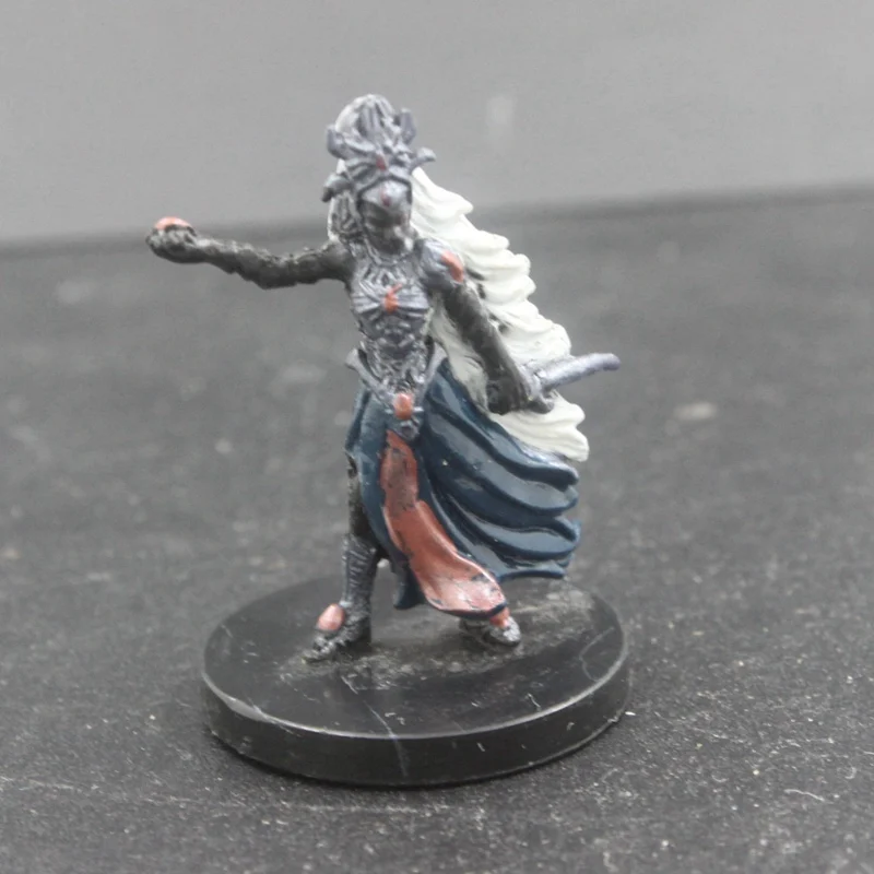 D & Miniatures Dungeon commation Sting of Lolth DROW PRIESTESS #08|Игровые фигурки и трансформеры| |