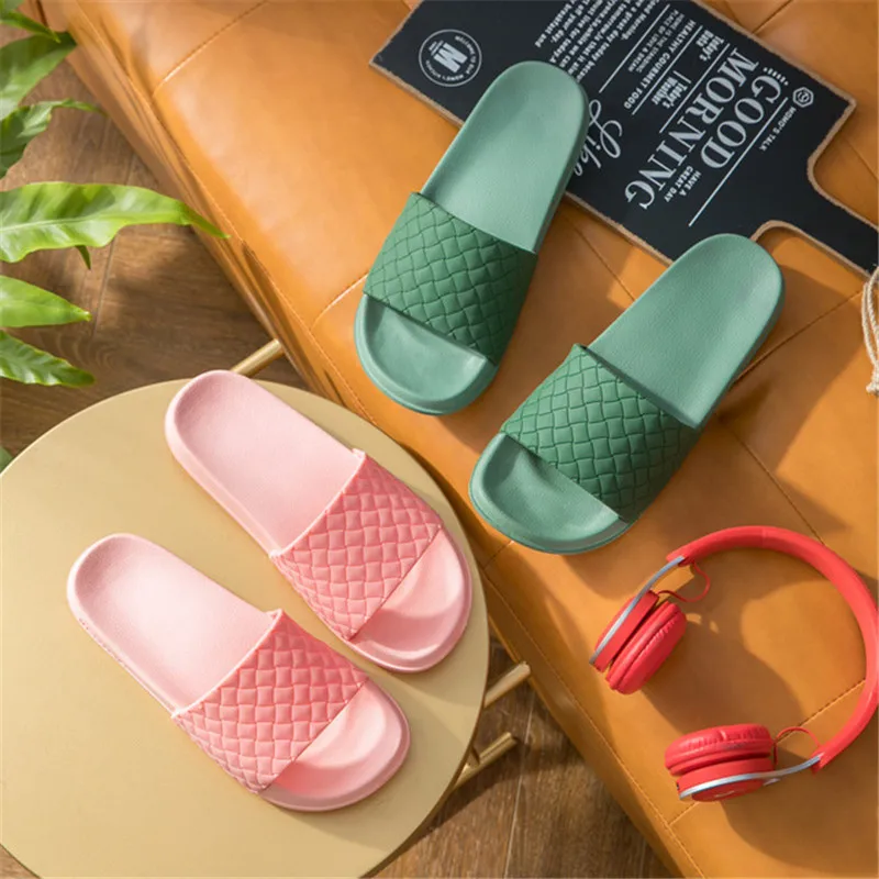 

Women Summer Home Slippers Bath Flip Flops Water Indoor/ Outdoor Sandals Bedroom House Slides Ladies Basic Slippers