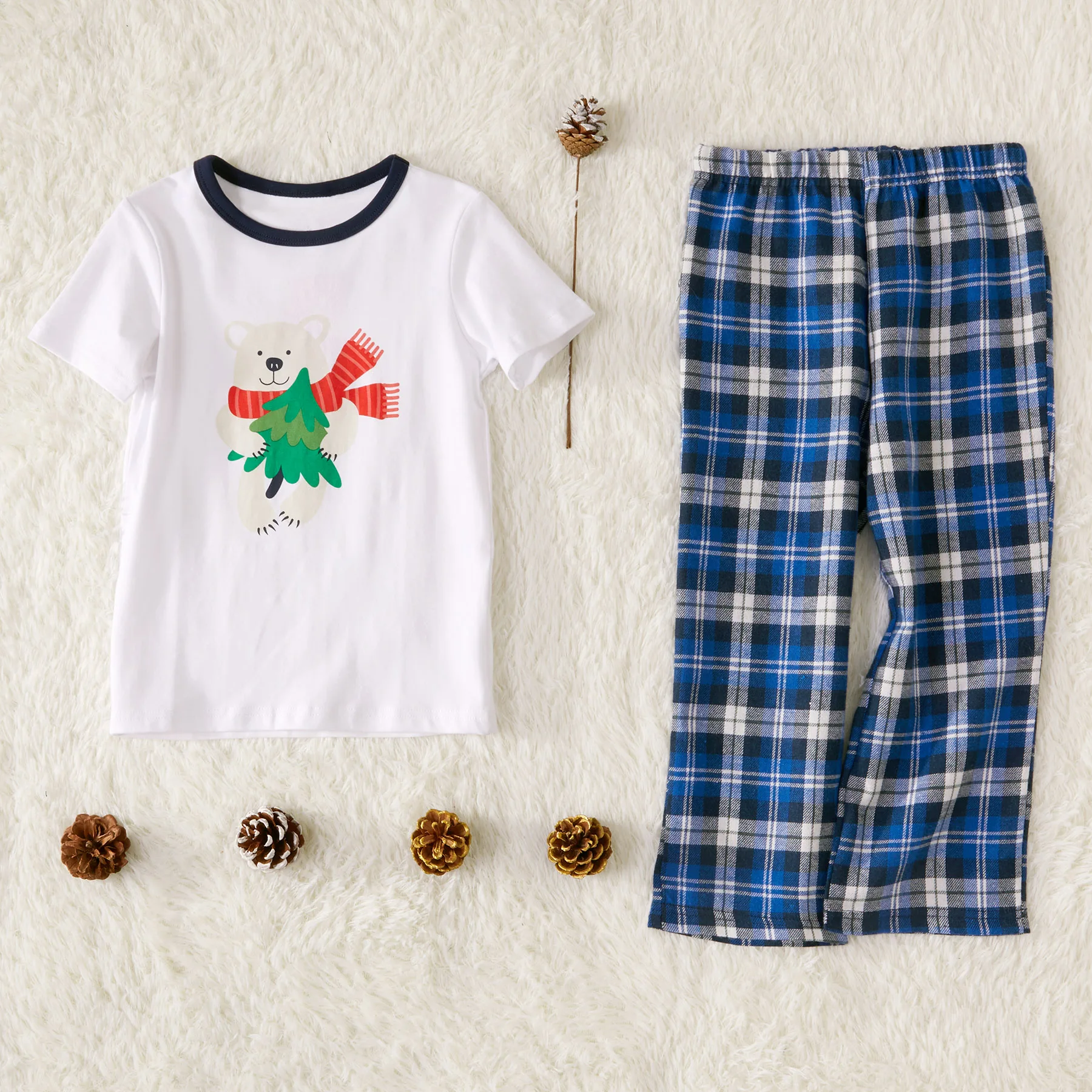 PatPat/Новая весенне-Летняя Повседневная рубашка с короткими рукавами и рисунком милого медведя и клетчатые штаны одинаковые пижамы для всей семьи