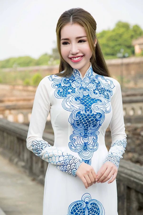 Aodai вьетнамская одежда cheongsam aodai вьетнамское платье вьетнамское традиционное платье cheongsam современный синий и белый фарфор