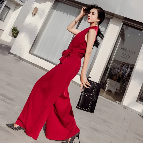 jumpsuit chic femme