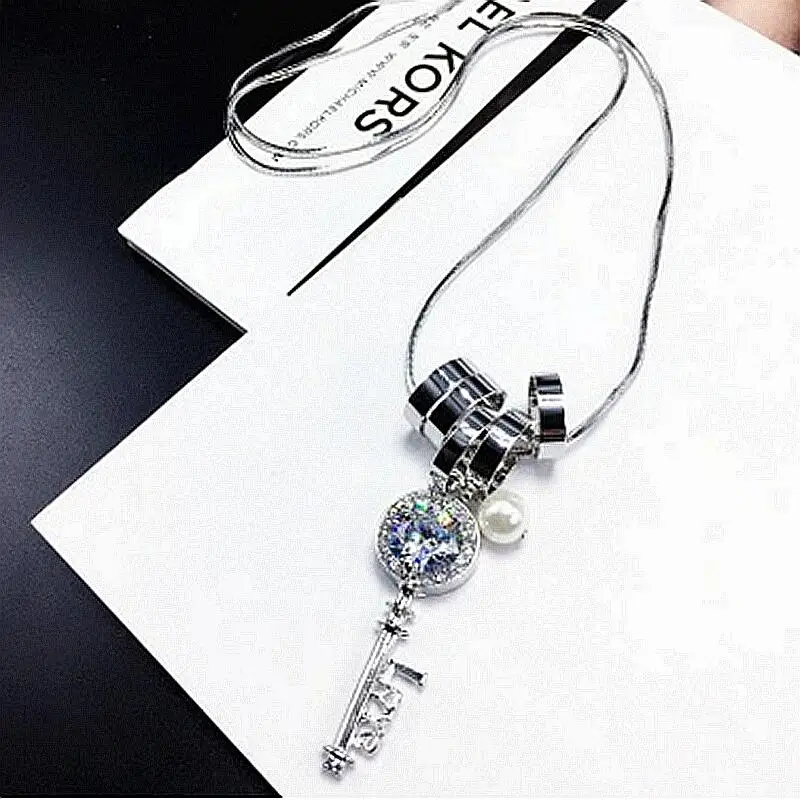 

2017 new crystal sweater chain love key Long Necklace Pendant pendant female accessories wholesale