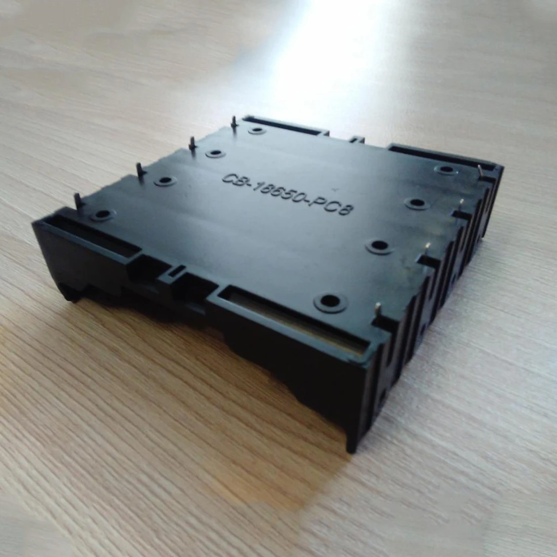 

centechia Good Sale Black 18650 Battery Box Holder Batteries Case for 4pcs 18650 in Parallel 3.7V Pole for Soldering