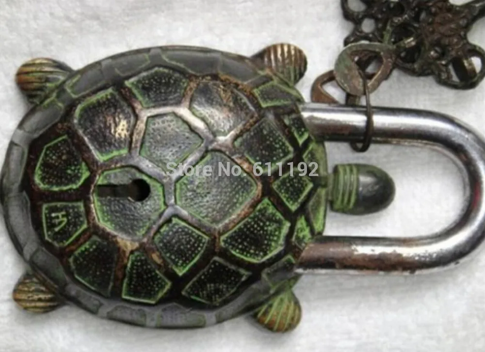

Rare Chinese Home FengShui decoration old style big Bronze hand-Carved turtle lock with 2 keys
