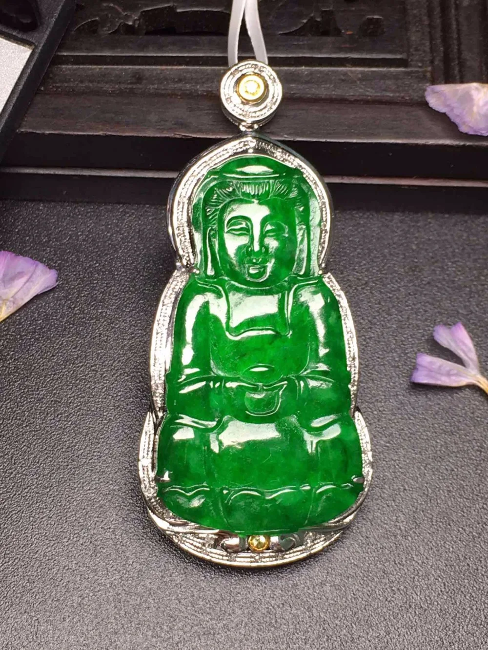 

427 Carving Jadite Fine Jewelry Real 18K White Gold Natural Green Jade Gemstone Guanyin Pendant Necklace Fine Pendants