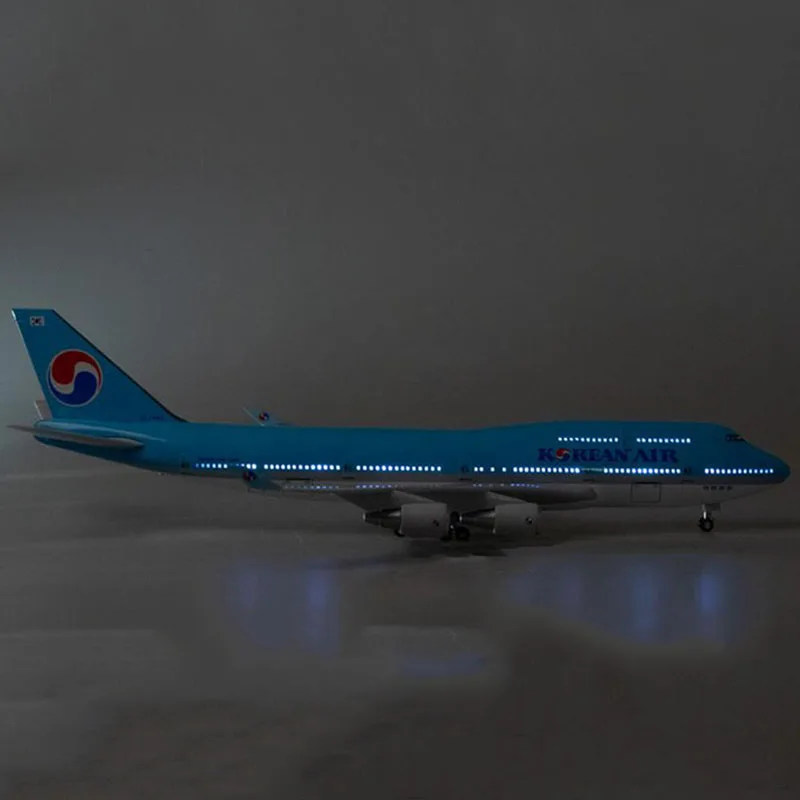 1/150 весы 47 см самолет Боинг B747 летательных аппаратов в Корейском стиле международной авиакомпании модель Вт Настенный светильник и литой колесный Пластик Смола самолет - Цвет: with light