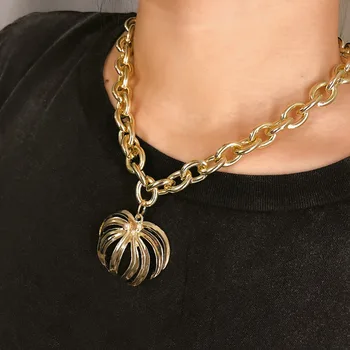 

Alloy Leaf Decor Pendant Chain Necklace Choker Women Jewelry Gifts Exaggeration Metal leaf Pendant Necklace Party Jewelry